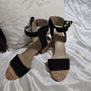 Merona black block heel sandals featuring a cork heel Size 7 1/2. Lightly Worn.